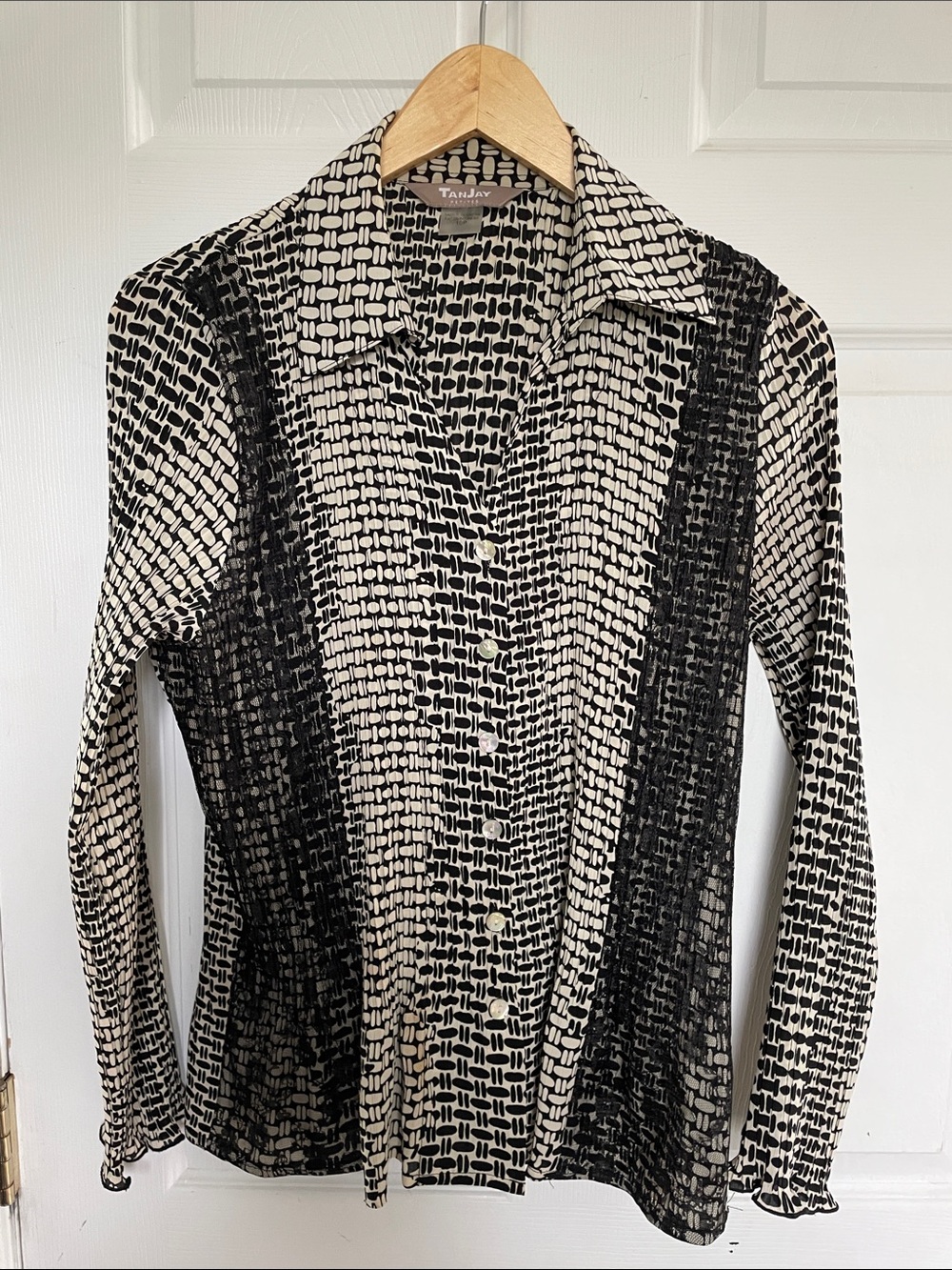 TanJay Black and White Patterned Button-Front Shirt